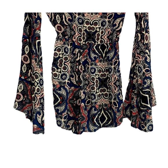 Abercrombie & Fitch Romper Shorts Long Bell Sleeves Abstract Print XS Black Blue - Picture 11 of 16